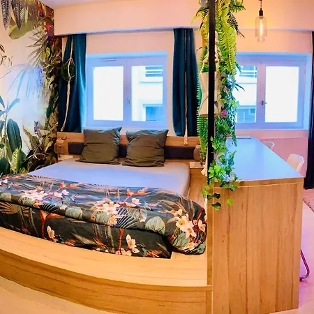 Tropikal Sathonay Lost Inn Lyon Apartment Lyon